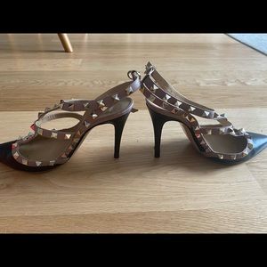 Valentino Garavani Rockstud Pumps